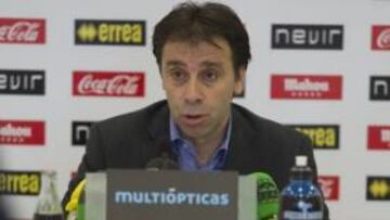 <b>DECISIÓN. </b>Miñambres, en rueda de prensa.