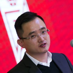Jiang sigue ampliado la estructura del Granada
