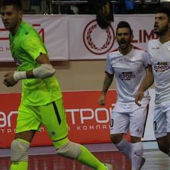 Golpe en la mesa de ElPozo ante el Kairat de Higuita