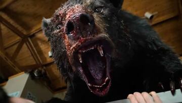 Alocado tráiler de Oso Vicioso, la película basada en hechos reales de un oso asesino con sobredosis