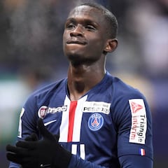 Kouassi rechaza a Leipzig y Milan y seguirá en el PSG
