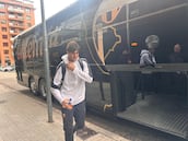 Santamaría y Raba no se suben al bus