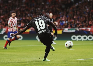 Atl¨¦tico de Madrid 0-1 Bayer Leverkusen | P¨¦rdida de Griezmann en una banda cerca del ¨¢rea, rob¨® el Bayer y Amiri encontr¨® a Diaby dentro del ¨¢rea para marcar ante Oblak.
