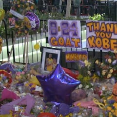 Primer homenaje a Kobe Bryant previo a un partido en el Staples