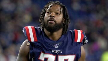 El ala defensiva Michael Bennett fue traspasado por New England Patriots a Dallas Cowboys por una selección de séptima ronda en el Draft de 2021 de la NFL.