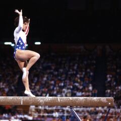 American gymnastics icon Mary Lou Retton is fighting a rare form of pneumonia. Who is she?