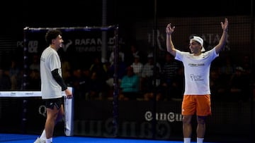 Collado y Pol Hernández, a sus primeros cuarioos.