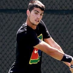 Alcaraz remonta para ganar a Popyrin en Winston-Salem