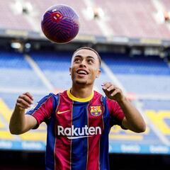 Dest: "Puede decirse que me parezco a Daniel Alves"