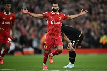 El futbolista egipcio del Liverpool (32 años) gana 35 millones de dólares por su trabajo en el terreno de juego y 18 millones de dólares por su actividad fuera del campo. 