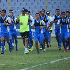 Posible alineación de El Salvador para medirse a Jamaica