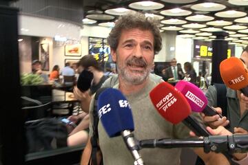 Rodolfo Sancho en el aeropuerto Adolfo Suárez Madrid Barajas.