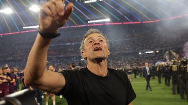 Munich (Germany), 31/05/2025.- Head coach Luis Enrique of PSG celebrates after winning the UEFA Champions League final between Paris Saint-Germain and Internazionale Milano, in Munich, Germany 31 May 2025. (Liga de Campeones, Alemania) EFE/EPA/CHRISTOPHER NEUNDORF