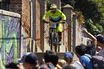 Valparaiso, 11 febrero 2018.
Decimosexta version del Red Bull Valparaiso Cerro Abajo, principal carrera de descenso urbano en Chile, realizada entre calles, escaleras y callejones de la ciudad puerto.
Sebastian Cisternas/Photosport.