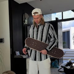Misterioso post de Erling Haaland con una tabla de skate