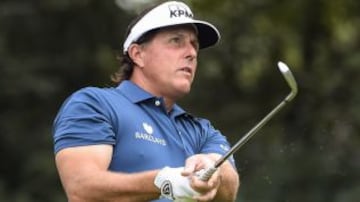 3. Phil Mickelson, otro golfista y en el podio de la clasificación.