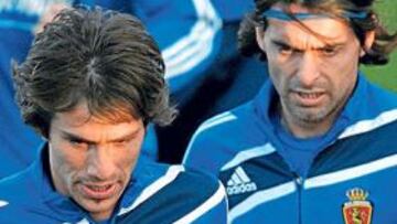 <b>CHE, QUÉ JEFES. </b>Ponzio y Ayala, puro carácter de Argentina, durante el entrenamiento de ayer del Zaragoza.