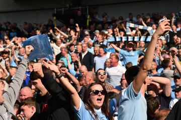 El Manchester City de Pep Guardiola se coronó campeón de la Premier League al golear 4-1 al Brighton en la última fecha de la liga. 