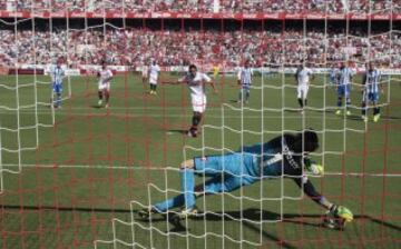 05/10/14 7ª Jornada Sevilla- Deportivo de la Coruña
parada de German Lux portero del Deportivo