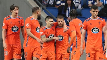 Los jugadores del Celta celebran el gol de Alfon ante la Real en Anoeta.