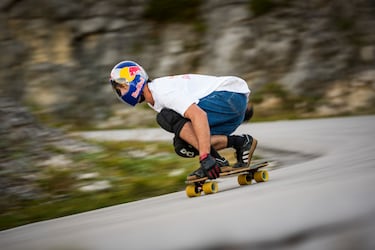 Diego Poncelet: “El downhill es la F1 del skate”