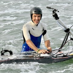 Un español inventa "el híbrido perfecto entre surf y bici"