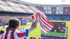 Los aficionados vieron el Valencia-Atl&eacute;tico de Liga en pantallas instaladas en el Calder&oacute;n.