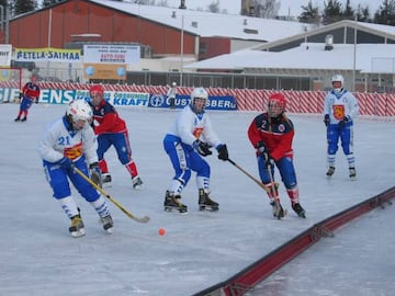 Bandy players in action