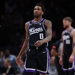 Sacramento Kings’ Malik Monk season ended by MCL sprain. What now?
