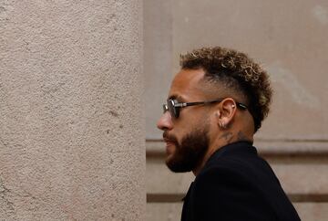 Hoy comienza el juicio del fichaje de Neymar por el Barça. Al jugador brasileño se le piden cinco años de prisión por presunta corrupción y estafa. También están acusados Sandro Rosell y Josep María Bartomeu.