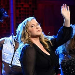 Amy Schumer responde a las críticas por su rostro hinchado y habla de su enfermedad