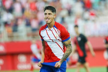 Lautaro Spatz celebrando el gol del empate frente al Sevilla Atl¨¦tico.