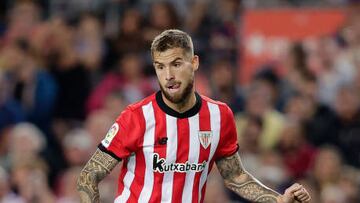 Iñigo Martínez, en un partido del Athletic en el Camp Nou.