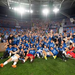 Celebraciones e incertidumbres