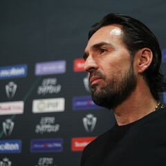 Gerardo Espinoza toma con calma el triunfo sobre América