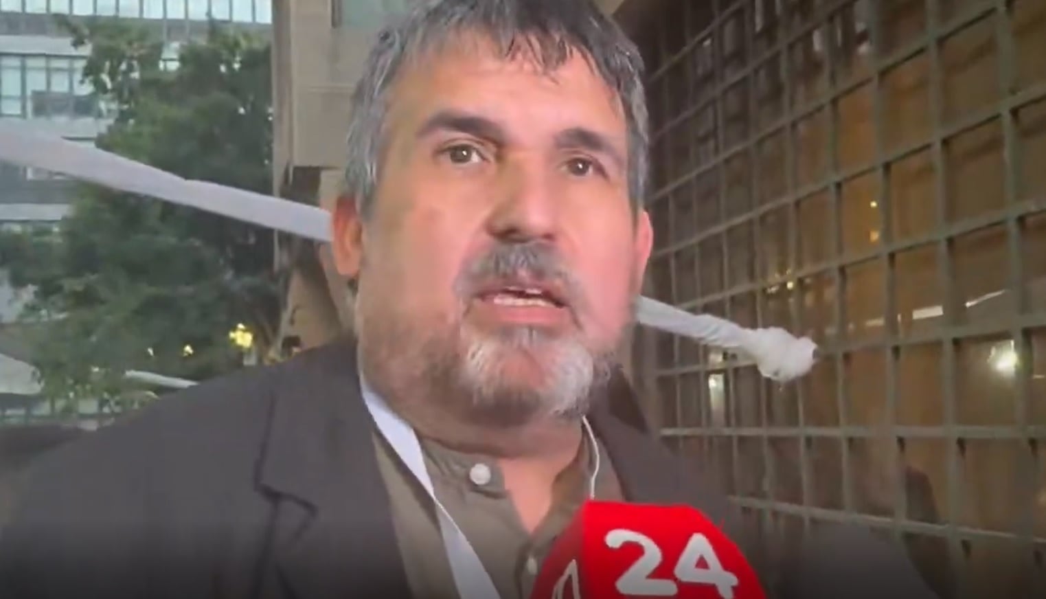 Se encuentran a ex asesor de Jeannette Jara tras la derrota con Kast y lo que dice ha generado miles de reacciones: ojo a la frase final