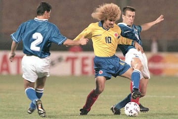 Junto a Leonel Álvarez, es uno de los jugadores que más partidos ha disputado con Colombia en la Copa América. Además, es el único colombiano en ganar el premio al mejor jugador del torneo, el cual logró en 1987. Estuvo en 5 ediciones.