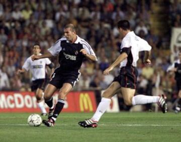 El debut liguero de Zidane como jugador del Real Madrid fue en Mestalla