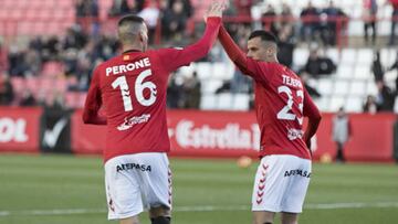 Alegría del Nàstic tras el tanto de Perone.