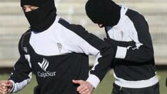 Jémez habitúa a la plantilla al intenso frío en Los Pajaritos