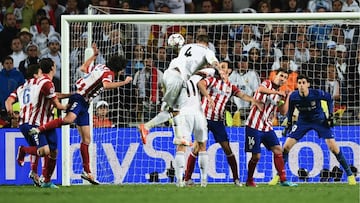 – Fue el momento exacto en el que Sergio Ramos se alzó por los cielos de Lisboa para empatar a uno la final de la Champions League 2013-2014 entre Real Madrid y Atlético de Madrid; la primera entre dos equipos de la misma ciudad, la quinta entre escuadras del mismo país. Diego Godín había adelantado a los ‘Colchoneros’ de Simeone. El gol de Ramos envió al partido a tiempo extra, periodo en el que los merengues terminaron de someter a su maltrecho rival. Marcelo, Bale y Cristiano dieron forma al 4-1 y a la ansiada ‘Décima’ copa de Europa para el madridismo. 