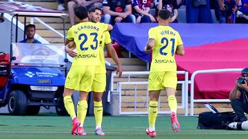 Otra vez Ayoze. Marcó ante el Barcelona y sentencia la carrera por el Zarra. Lleva 19 goles en LaLiga, cuatro más que Sancet, el segundo máximo goleador español. El tinerfeño volvió a demostrar su calidad y encima en una plaza importante, en medio de la fiesta azulgrana. No se arruga y generó peligro con cada balón que le llegaba a sus botas. La nota negativa es que se marchó lesionado.

