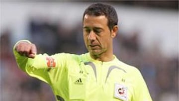 <B>DESCENDIDO.</B> Pérez Lima es uno de los dos árbitros que han perdido la categoría.