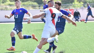 Molina fue el autor del gol del triunfo del Rayo Vallecano B frente al CD Móstoles URJC, en el partido disputado en la Ciudad Deportiva de la Fundación Rayo Vallecano, correspondiente a la Jornada 3 en el Grupo 7-C de Tercera División