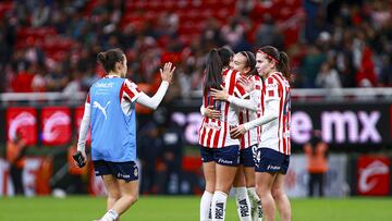 Damaris Godinez celebrates her goal 1-0 of Guadalajara during the 9th round match between Guadalajara and Toluca as part of the Torneo Clausura 2025 Liga MX Femenil at Akron Stadium on February 13, 2025 in Guadalajara, Jalisco, Mexico.