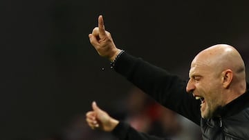 Soccer Football - LaLiga - Atletico Madrid v Levante - Riyadh Air Metropolitano, Madrid, Spain - November 8, 2025 Levante coach Julian Calero reacts REUTERS/Susana Vera