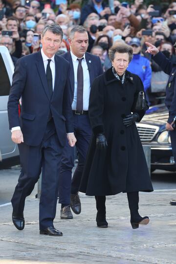 Ana de Inglaterra llega al funeral por Constantino II de Grecia en la Catedral Metropolitana de Atenas.