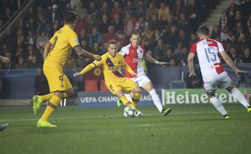 El astro argentino robó el balón en la alta presión del Barça, se la dio a Arthur y el brasileño se la devolvió para que Messi la mandara al fondo de la red.