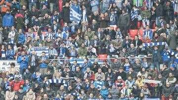 Aficionados del Alavés.