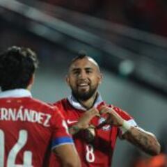 Pese a empate Chile logra igualar históricas marcas